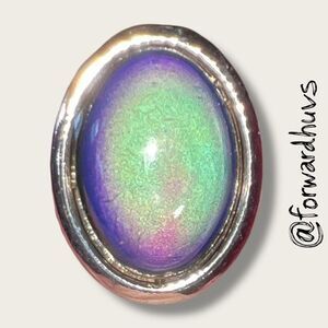Retro Mood Ring – Oval – Size 7 Adjustable – Vivid Color Shift – Silver Tone